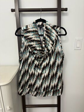 Alfani Sleeveless top. Size XL. Geometric Drape Neck Top in Teal and Black.
